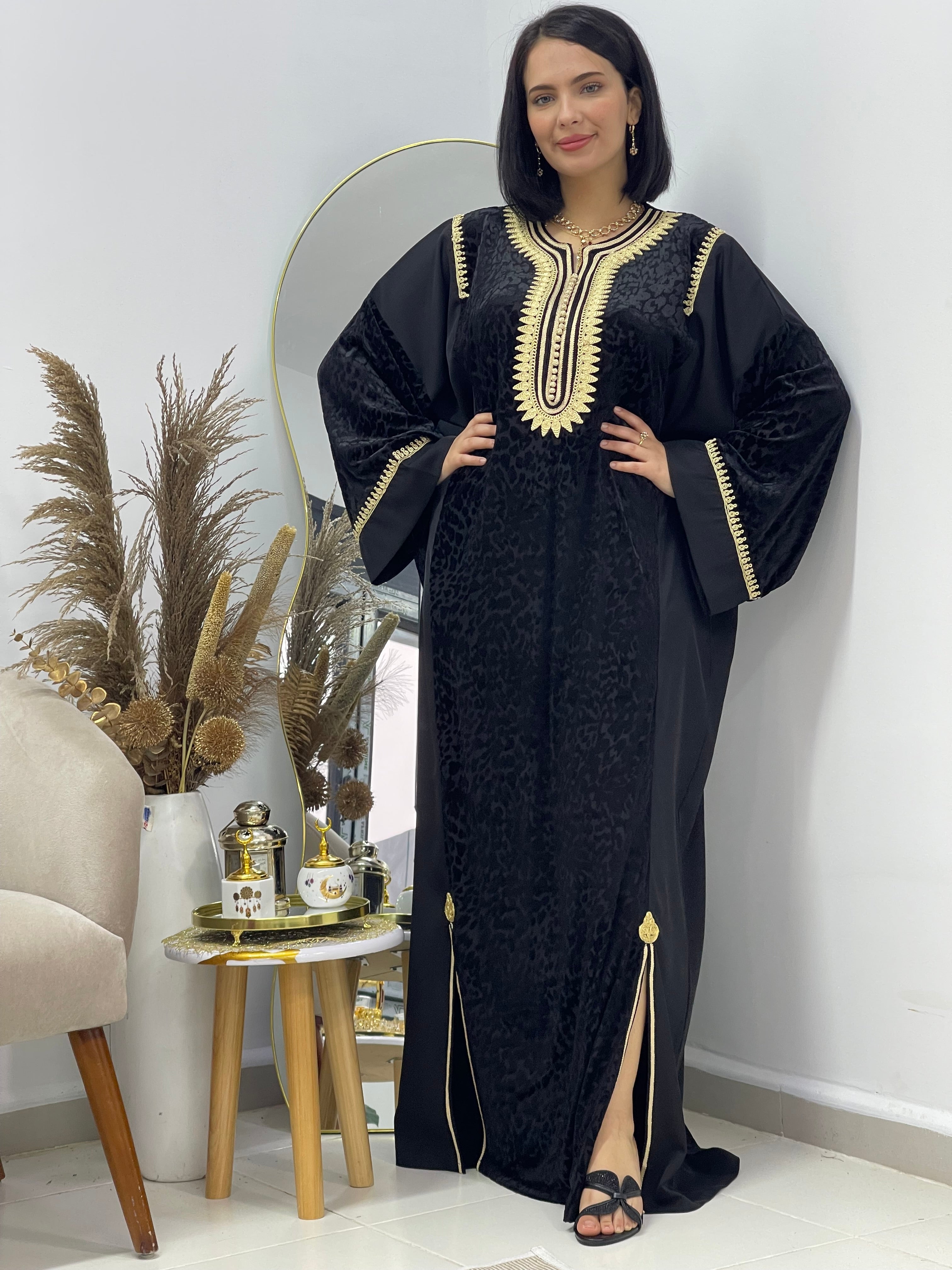 قندورة قطيفة 👗 | Maison Louiza